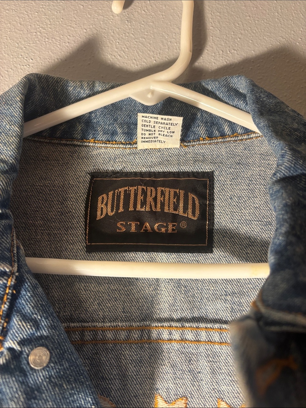 vintage Butterfield stage embroidered jean Jacket / unisex - Picture 6 of 8